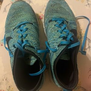 NIKE free TR flynit shoes